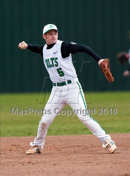 Thumbnail 2 in Hebron vs. Arlington (Rawlings Lake Cities Classic) photogallery.