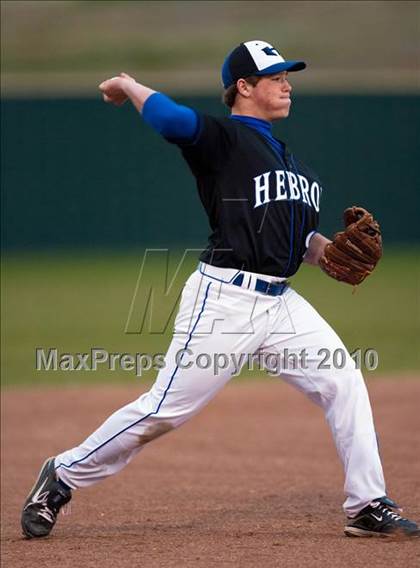 Thumbnail 1 in Hebron vs. Arlington (Rawlings Lake Cities Classic) photogallery.