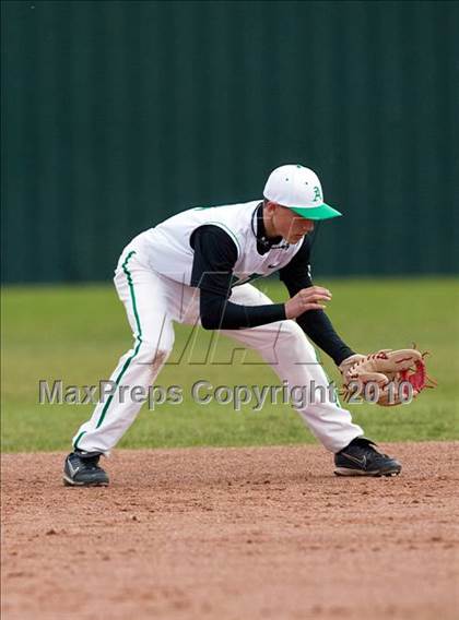 Thumbnail 3 in Hebron vs. Arlington (Rawlings Lake Cities Classic) photogallery.