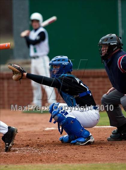 Thumbnail 2 in Hebron vs. Arlington (Rawlings Lake Cities Classic) photogallery.