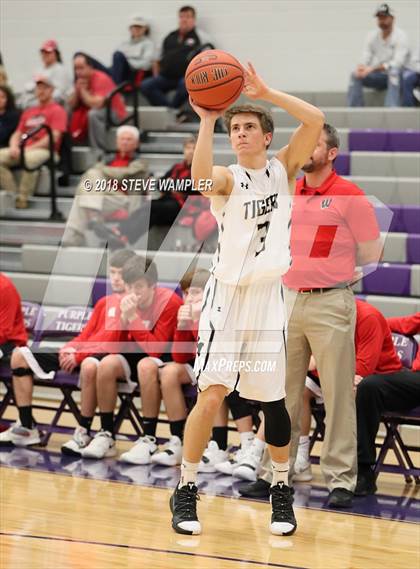 Thumbnail 1 in Central vs. Westmoreland (Watertown Christmas Tournament) photogallery.