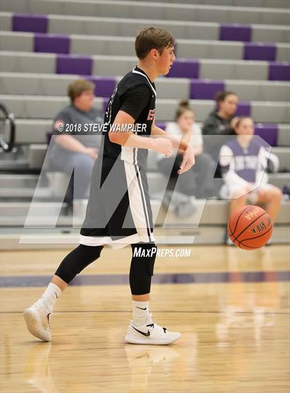 Thumbnail 2 in Central vs. Westmoreland (Watertown Christmas Tournament) photogallery.