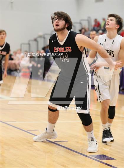 Thumbnail 2 in Central vs. Westmoreland (Watertown Christmas Tournament) photogallery.