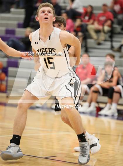 Thumbnail 3 in Central vs. Westmoreland (Watertown Christmas Tournament) photogallery.