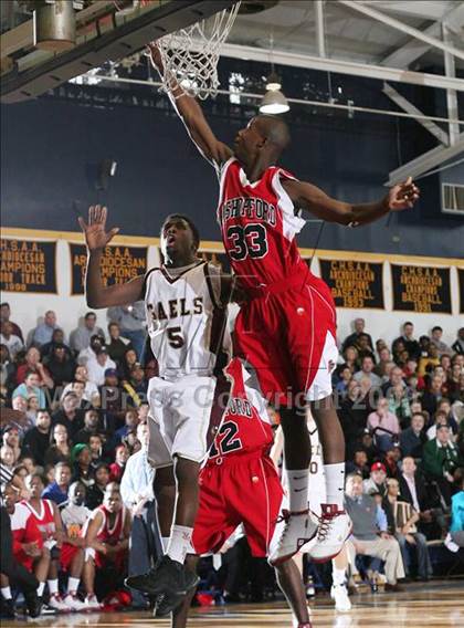 Thumbnail 3 in Iona Prep vs Bishop Ford (CHSAA A Final) photogallery.