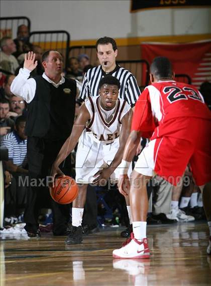 Thumbnail 3 in Iona Prep vs Bishop Ford (CHSAA A Final) photogallery.