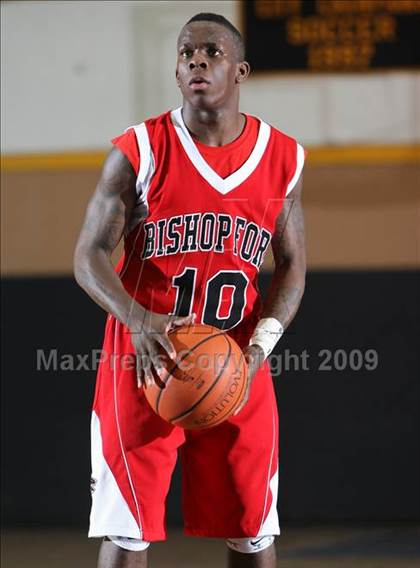 Thumbnail 3 in Iona Prep vs Bishop Ford (CHSAA A Final) photogallery.