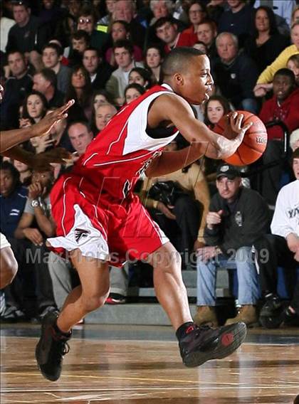 Thumbnail 3 in Iona Prep vs Bishop Ford (CHSAA A Final) photogallery.