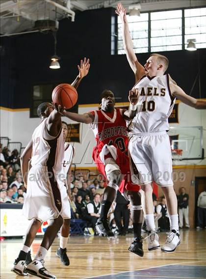 Thumbnail 2 in Iona Prep vs Bishop Ford (CHSAA A Final) photogallery.