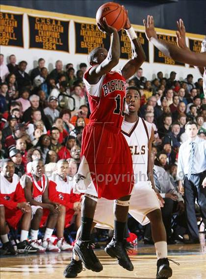 Thumbnail 2 in Iona Prep vs Bishop Ford (CHSAA A Final) photogallery.