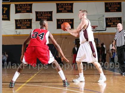 Thumbnail 3 in Iona Prep vs Bishop Ford (CHSAA A Final) photogallery.