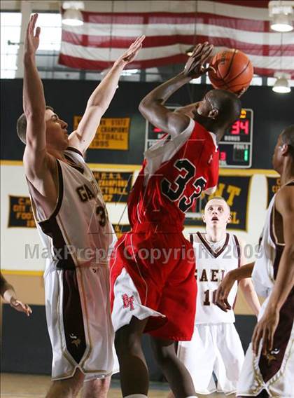 Thumbnail 3 in Iona Prep vs Bishop Ford (CHSAA A Final) photogallery.
