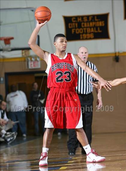 Thumbnail 3 in Iona Prep vs Bishop Ford (CHSAA A Final) photogallery.