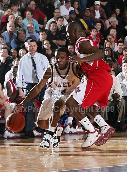 Thumbnail 3 in Iona Prep vs Bishop Ford (CHSAA A Final) photogallery.