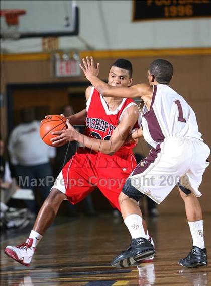Thumbnail 2 in Iona Prep vs Bishop Ford (CHSAA A Final) photogallery.