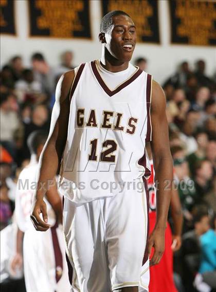 Thumbnail 3 in Iona Prep vs Bishop Ford (CHSAA A Final) photogallery.