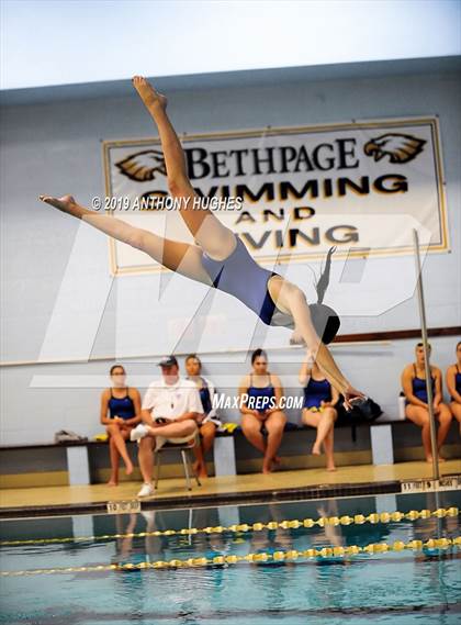 Thumbnail 1 in Bethpage vs. Great Neck North photogallery.