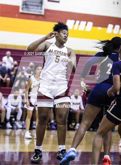 Thumbnail 1 in Mater Dei Catholic @  Alemany (CIF SS Division 2-AA final) photogallery.