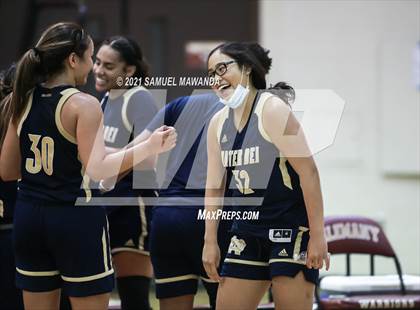 Thumbnail 3 in Mater Dei Catholic @  Alemany (CIF SS Division 2-AA final) photogallery.