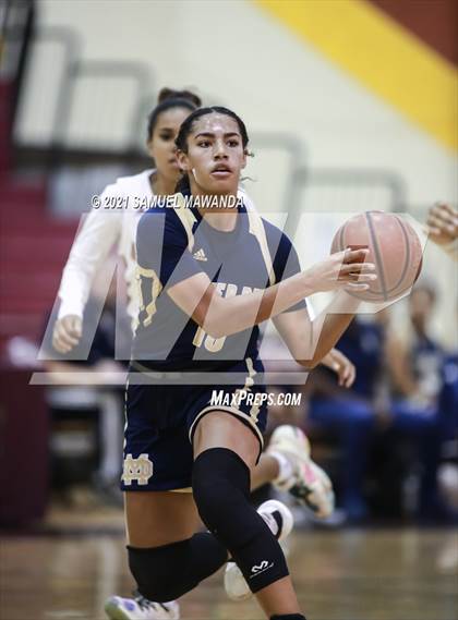 Thumbnail 3 in Mater Dei Catholic @  Alemany (CIF SS Division 2-AA final) photogallery.