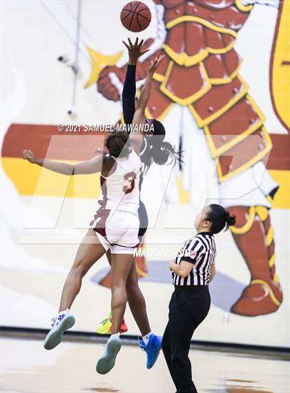 Thumbnail 1 in Mater Dei Catholic @  Alemany (CIF SS Division 2-AA final) photogallery.
