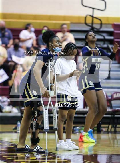 Thumbnail 3 in Mater Dei Catholic @  Alemany (CIF SS Division 2-AA final) photogallery.