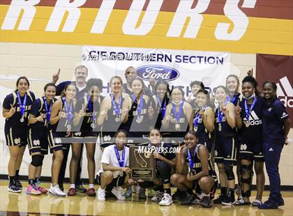 Thumbnail 2 in Mater Dei Catholic @  Alemany (CIF SS Division 2-AA final) photogallery.