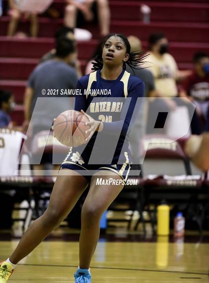 Thumbnail 2 in Mater Dei Catholic @  Alemany (CIF SS Division 2-AA final) photogallery.