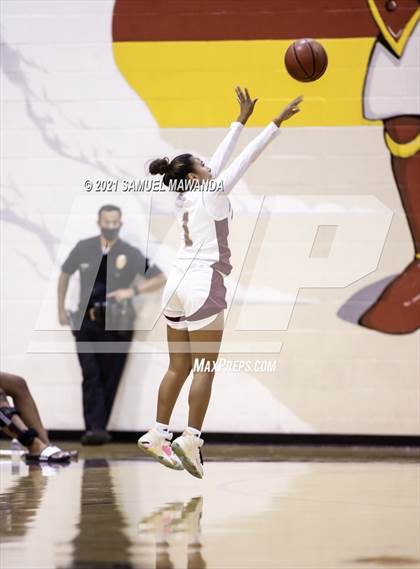 Thumbnail 1 in Mater Dei Catholic @  Alemany (CIF SS Division 2-AA final) photogallery.