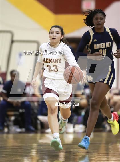 Thumbnail 3 in Mater Dei Catholic @  Alemany (CIF SS Division 2-AA final) photogallery.