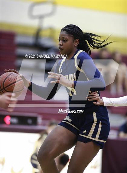Thumbnail 2 in Mater Dei Catholic @  Alemany (CIF SS Division 2-AA final) photogallery.