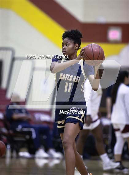 Thumbnail 2 in Mater Dei Catholic @  Alemany (CIF SS Division 2-AA final) photogallery.