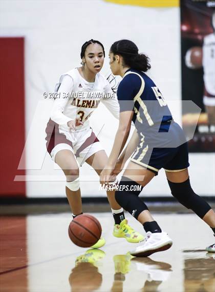Thumbnail 1 in Mater Dei Catholic @  Alemany (CIF SS Division 2-AA final) photogallery.