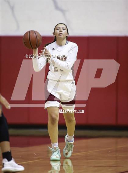 Thumbnail 3 in Mater Dei Catholic @  Alemany (CIF SS Division 2-AA final) photogallery.