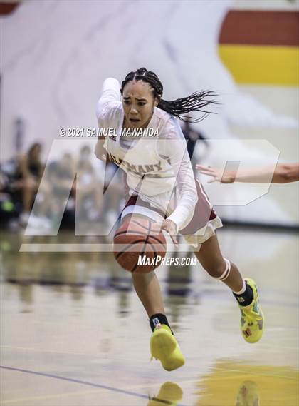 Thumbnail 3 in Mater Dei Catholic @  Alemany (CIF SS Division 2-AA final) photogallery.