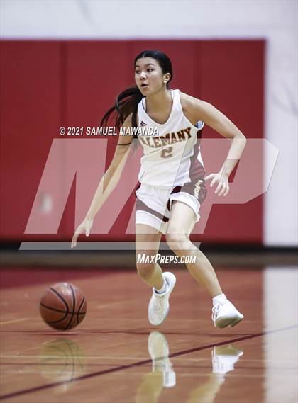 Thumbnail 3 in Mater Dei Catholic @  Alemany (CIF SS Division 2-AA final) photogallery.