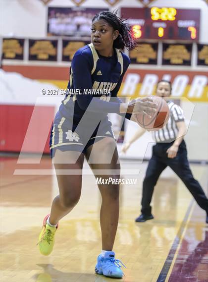 Thumbnail 3 in Mater Dei Catholic @  Alemany (CIF SS Division 2-AA final) photogallery.