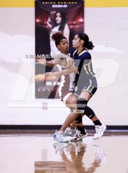 Thumbnail 3 in Mater Dei Catholic @  Alemany (CIF SS Division 2-AA final) photogallery.