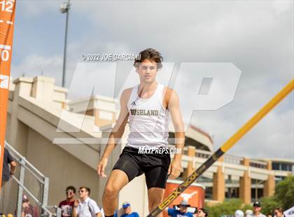 Thumbnail 3 in UIL 3A Boys State Track Meet photogallery.