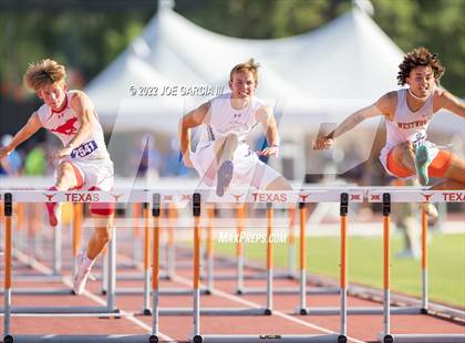 Thumbnail 2 in UIL 3A Boys State Track Meet photogallery.