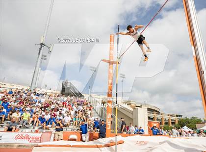 Thumbnail 2 in UIL 3A Boys State Track Meet photogallery.
