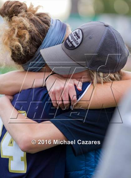 Thumbnail 2 in Torrey Pines vs. La Costa Canyon (CIF SDS Open Final) photogallery.