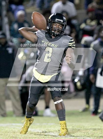 Thumbnail 2 in Northeast Jones @ Mendenhall photogallery.