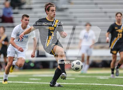 Thumbnail 2 in  Donovan Catholic @ St. John-Vianney photogallery.