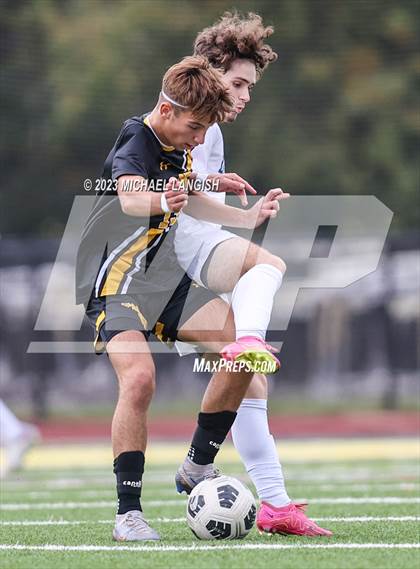 Thumbnail 1 in  Donovan Catholic @ St. John-Vianney photogallery.