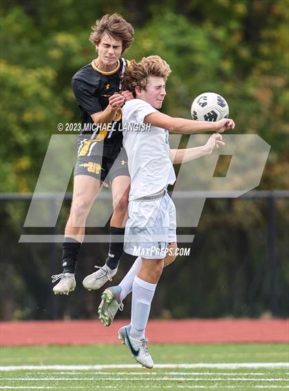 Thumbnail 1 in  Donovan Catholic @ St. John-Vianney photogallery.