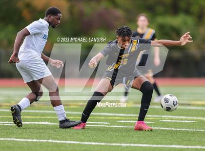 Thumbnail 1 in  Donovan Catholic @ St. John-Vianney photogallery.