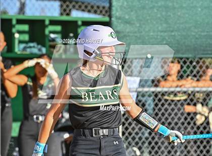 Thumbnail 1 in Golden vs Bear Creek photogallery.