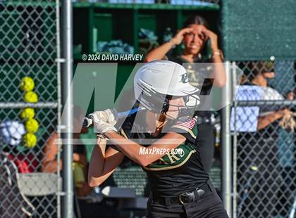 Thumbnail 1 in Golden vs Bear Creek photogallery.