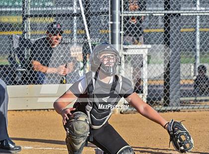 Thumbnail 1 in Golden vs Bear Creek photogallery.